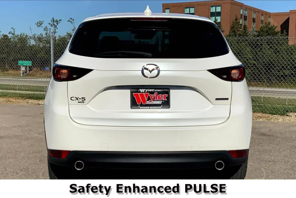 2020 Mazda CX-5 Touring photo 1