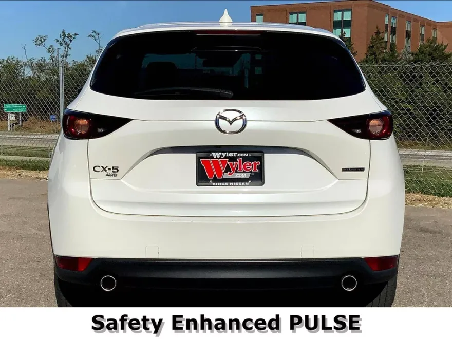 2020 Mazda CX-5 Touring photo 1