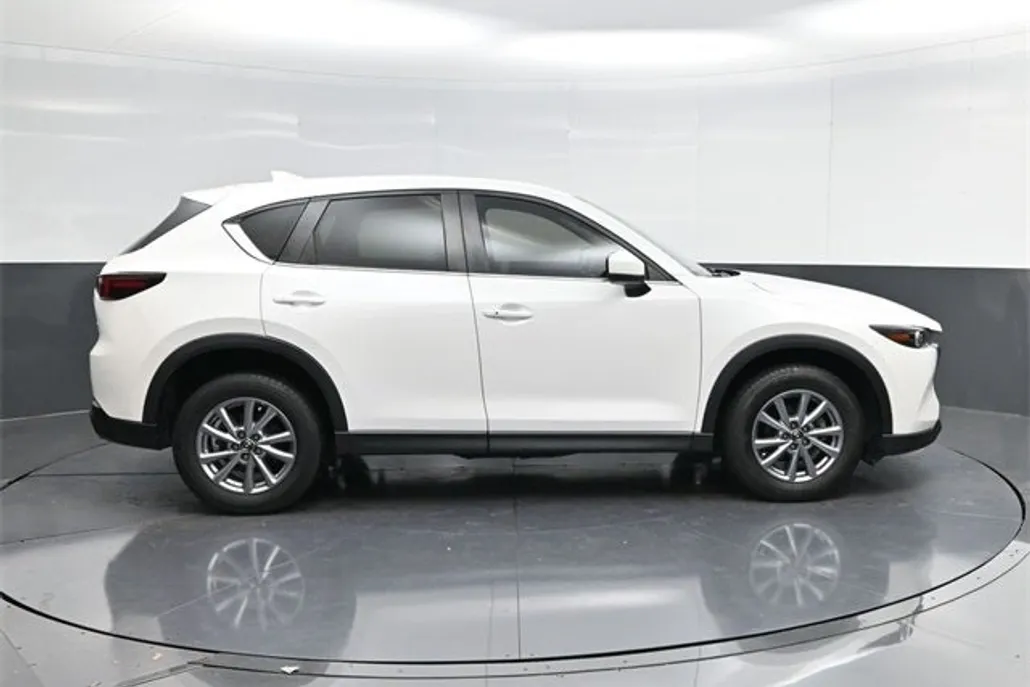 2022 Mazda CX-5 2.5 S Preferred photo 1