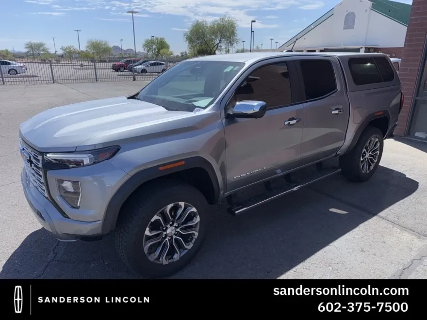 2023 Gmc Canyon Denali photo 1