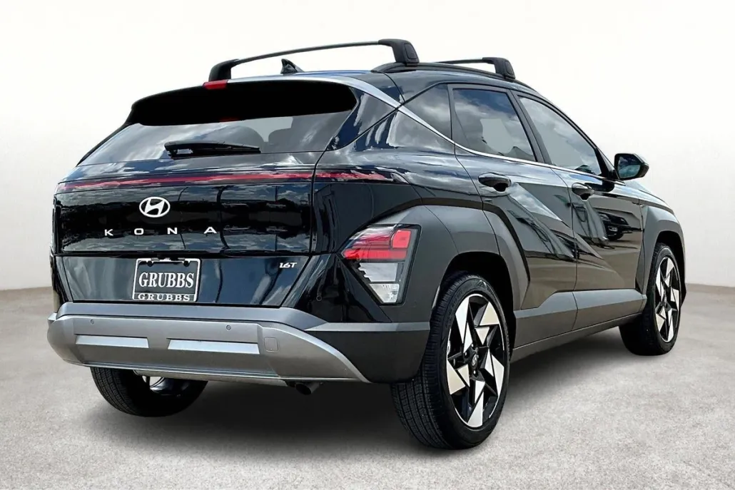 2024 Hyundai Kona Limited photo 1