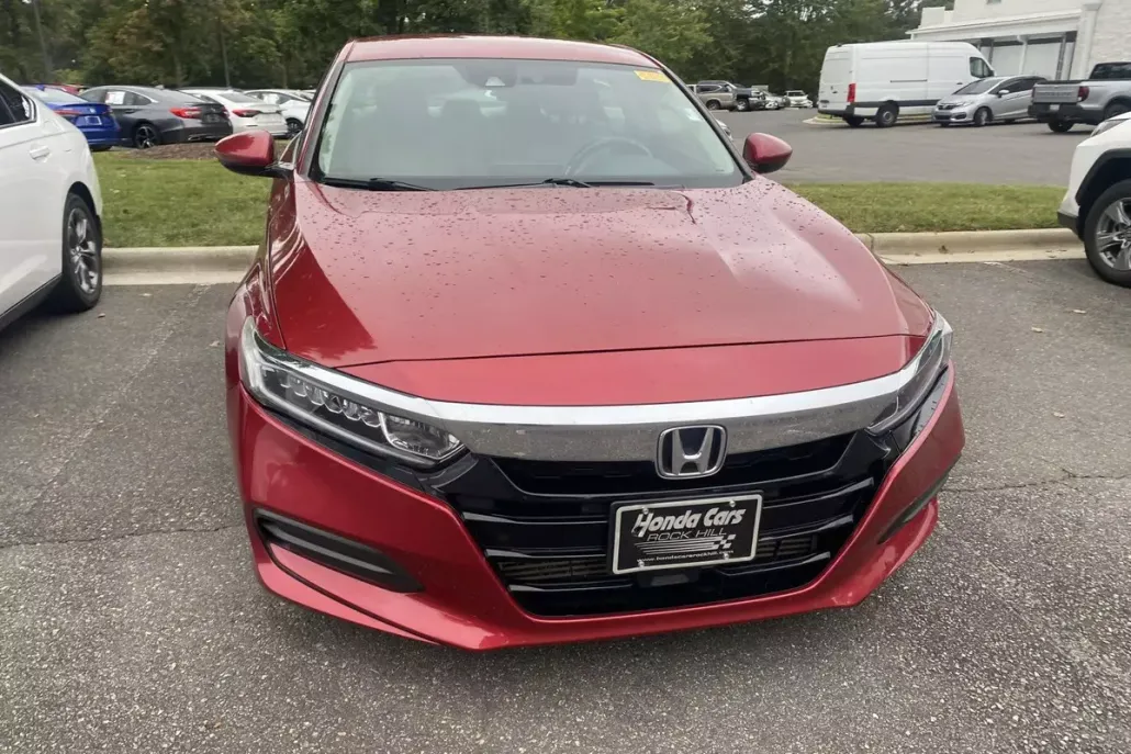 2018 Honda Accord LX 1.5T photo 1