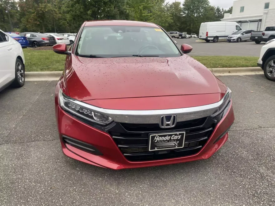 2018 Honda Accord LX 1.5T photo 1