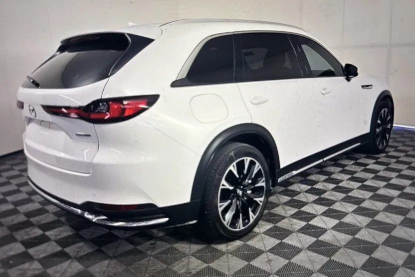 2024 Mazda CX-90 Premium Plus photo 1