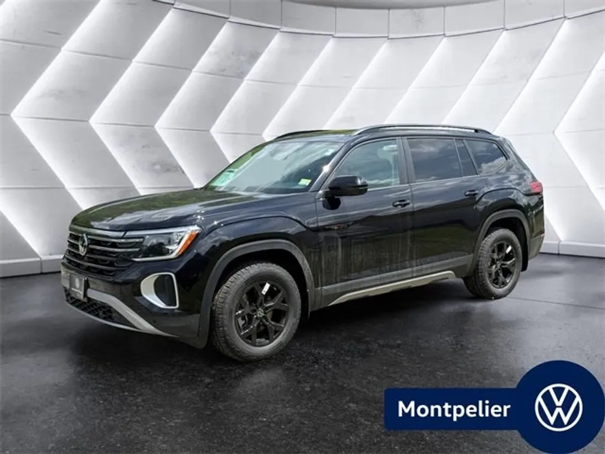 2025 Volkswagen Atlas Peak Edition SE photo 1