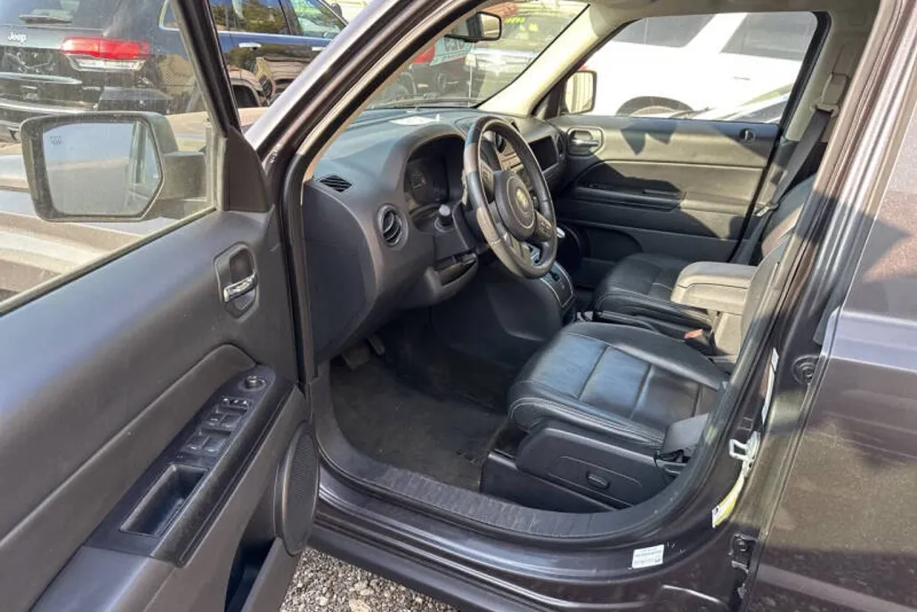 2016 Jeep Patriot High Altitude photo 1