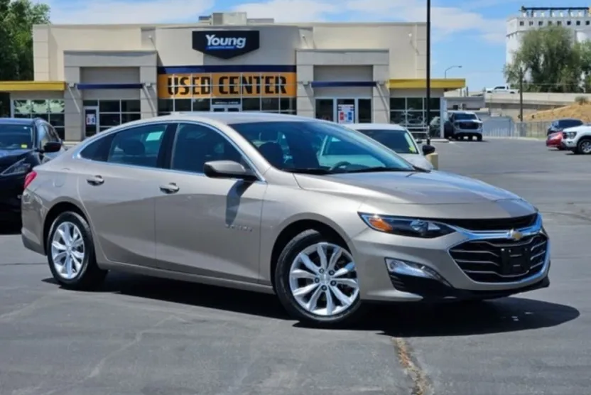 2023 Chevrolet Malibu 1LT photo 1