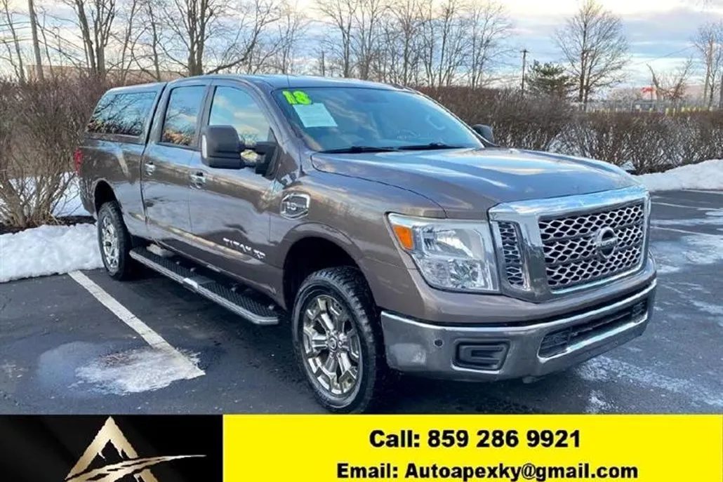 2018 Nissan Titan SL photo 1