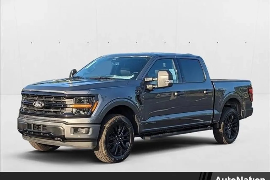 2025 Ford F-150 XLT photo 1