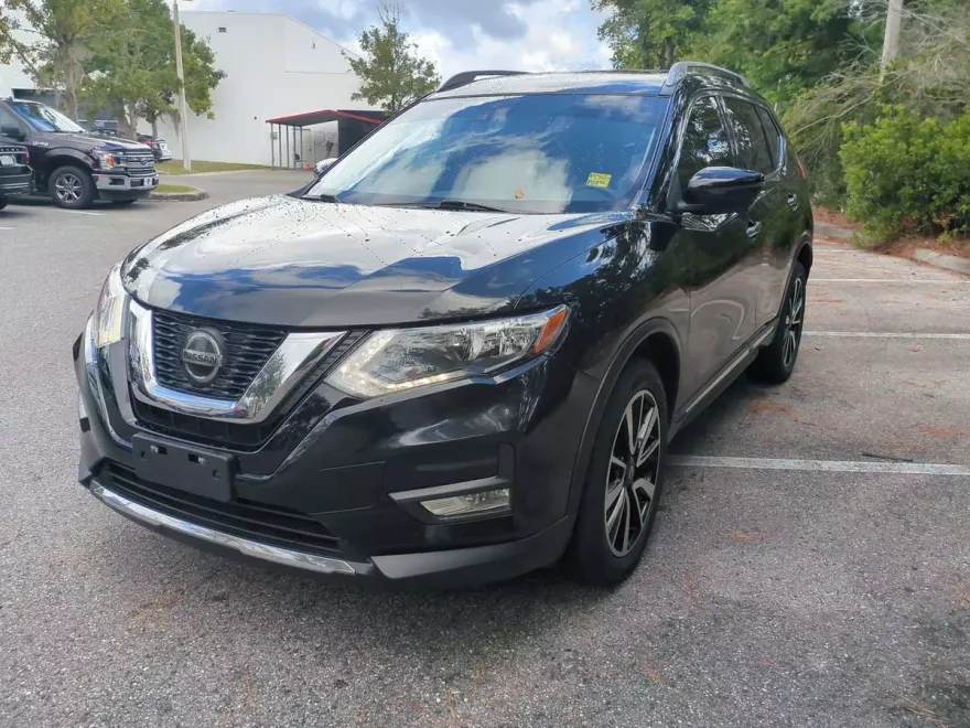 2019 Nissan Rogue SL photo 1