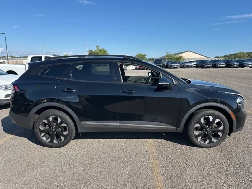 2023 Kia Sportage X-Line photo 1