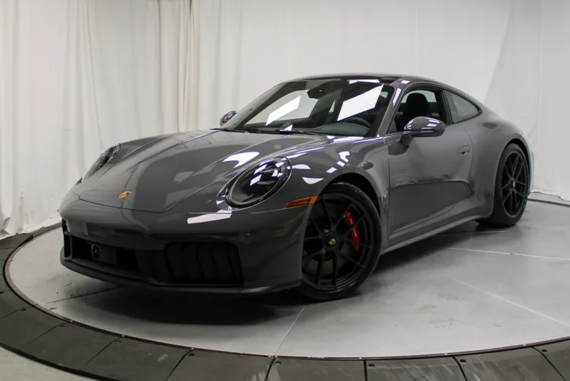 2026 Porsche 911 GTS photo 1