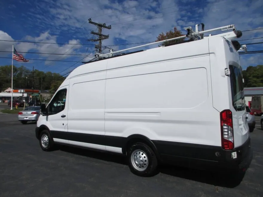 2022 Ford Transit Cargo Van photo 1