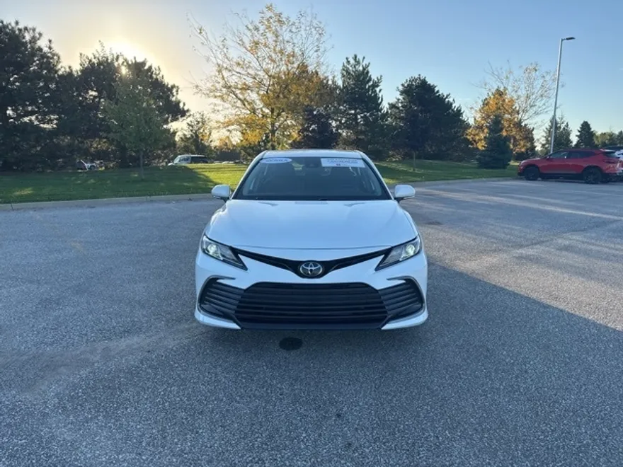 2024 Toyota Camry LE photo 1