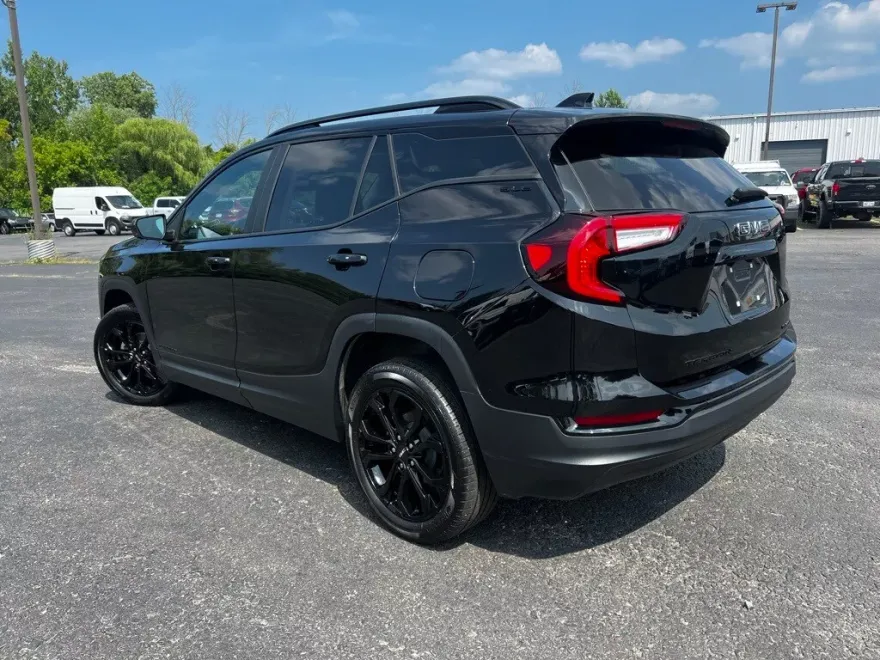 2022 Gmc Terrain SLE photo 1