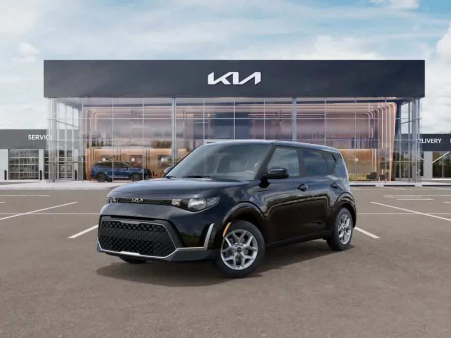2025 Kia Soul LX photo 1