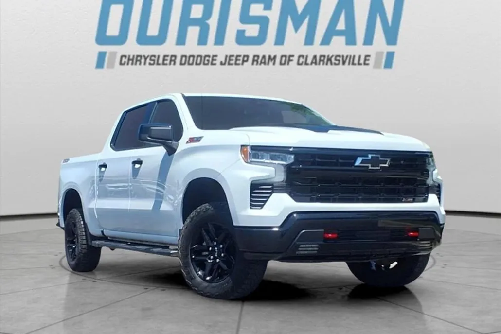2024 Chevrolet Silverado 1500 LT Trail Boss photo 1