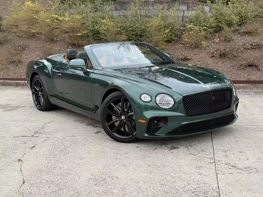 2024 Bentley Continental GT V8 photo 1