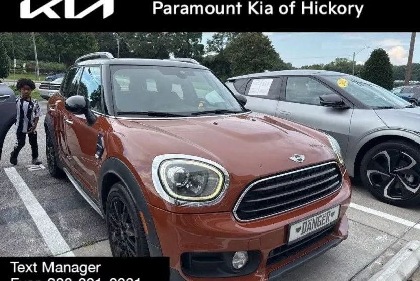 2017 Mini Countryman photo 1