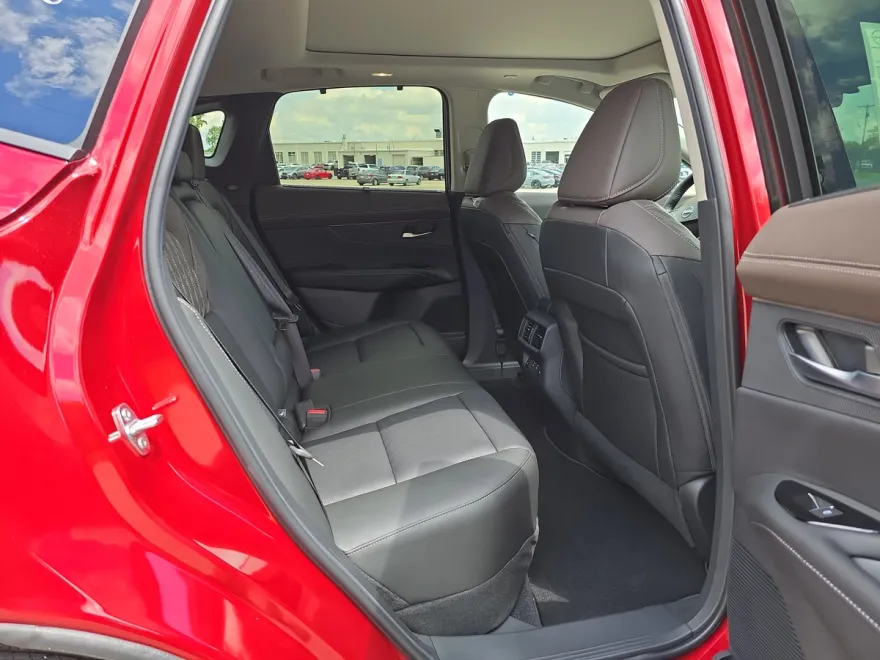 2025 Nissan Murano Platinum photo 1