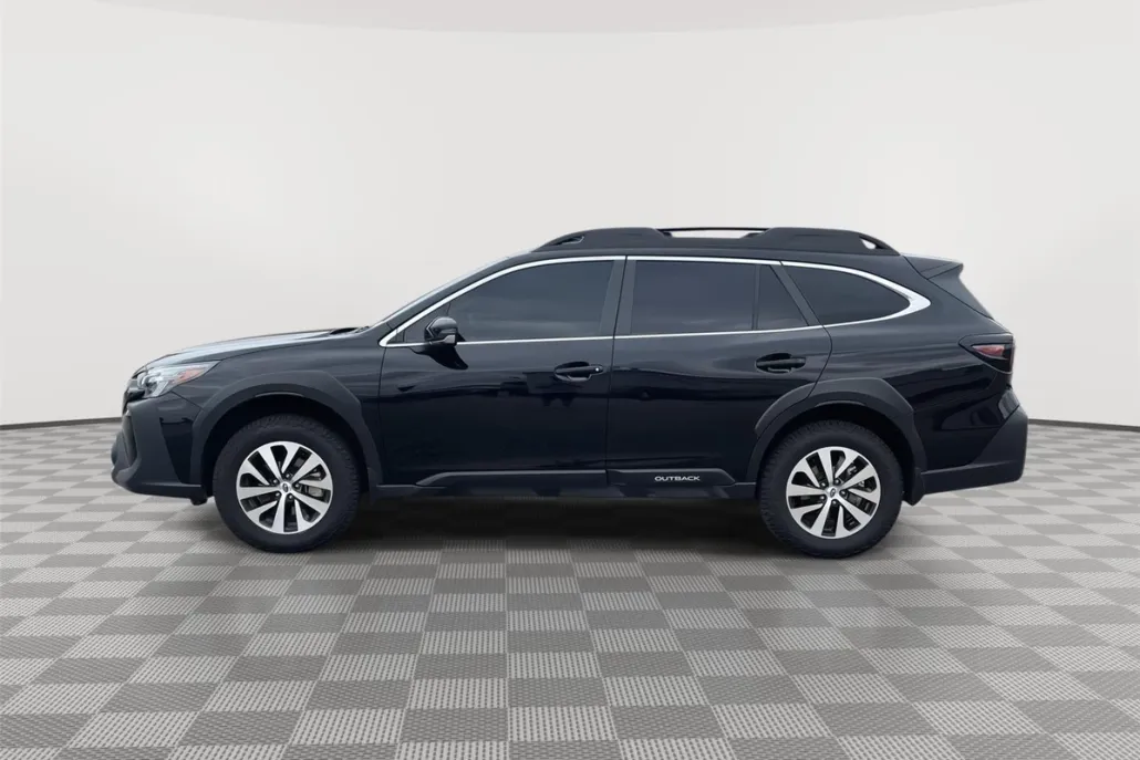 2024 Subaru Outback Premium photo 1