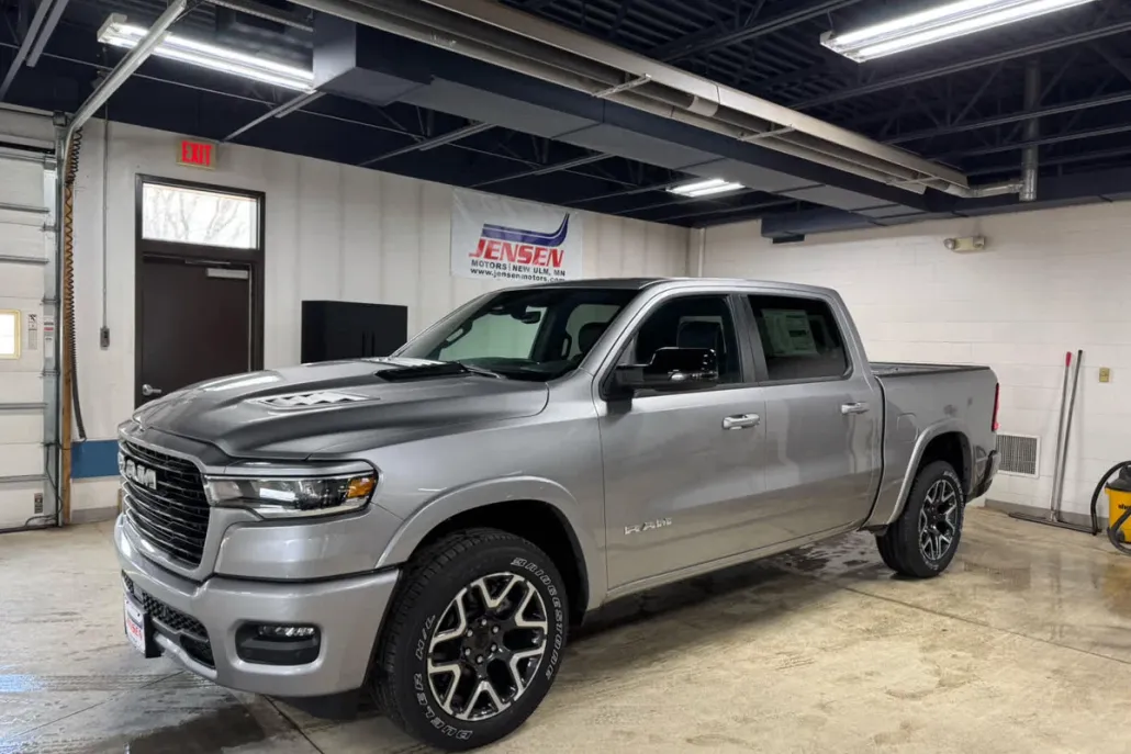 2025 Ram 1500 Laramie photo 1