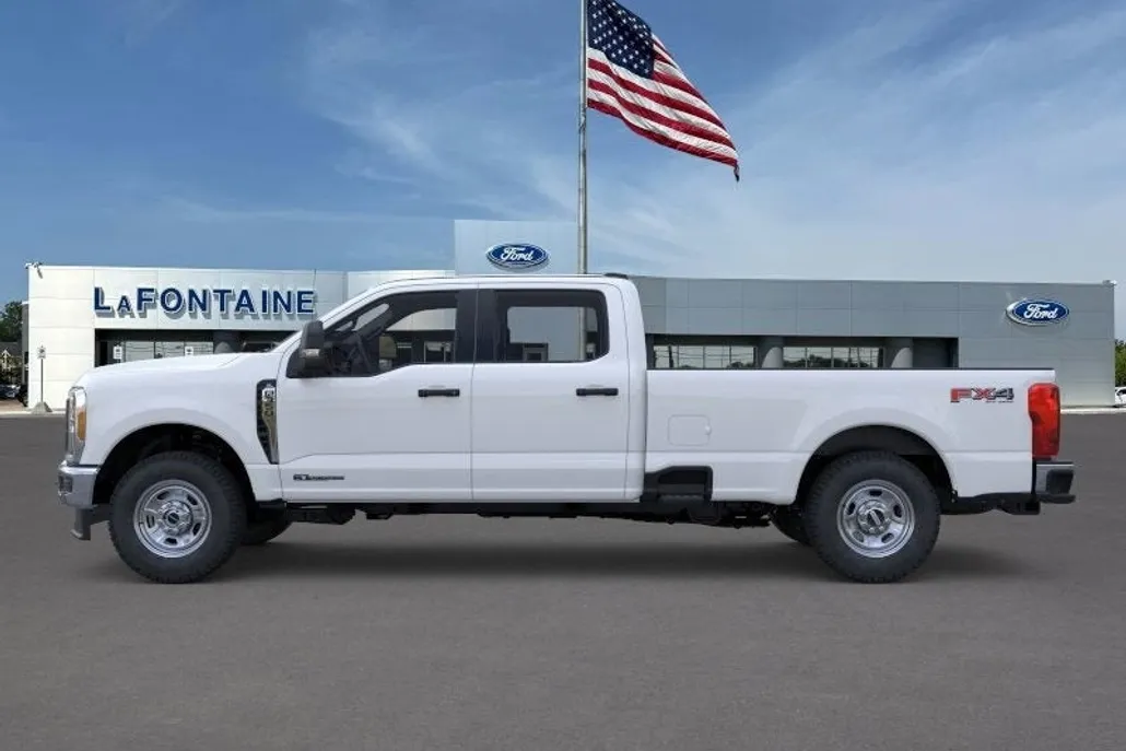 2025 Ford F-350 photo 1