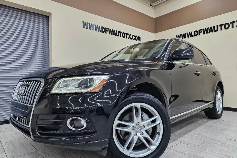 2017 Audi Q5 2.0T Premium Plus photo 1
