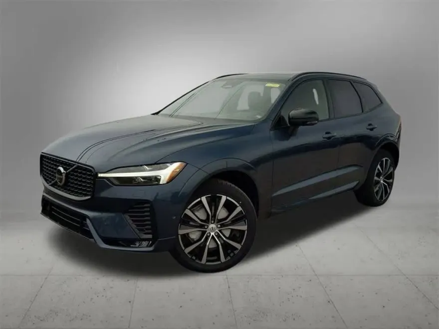 2025 Volvo XC60 Plus B5 photo 1