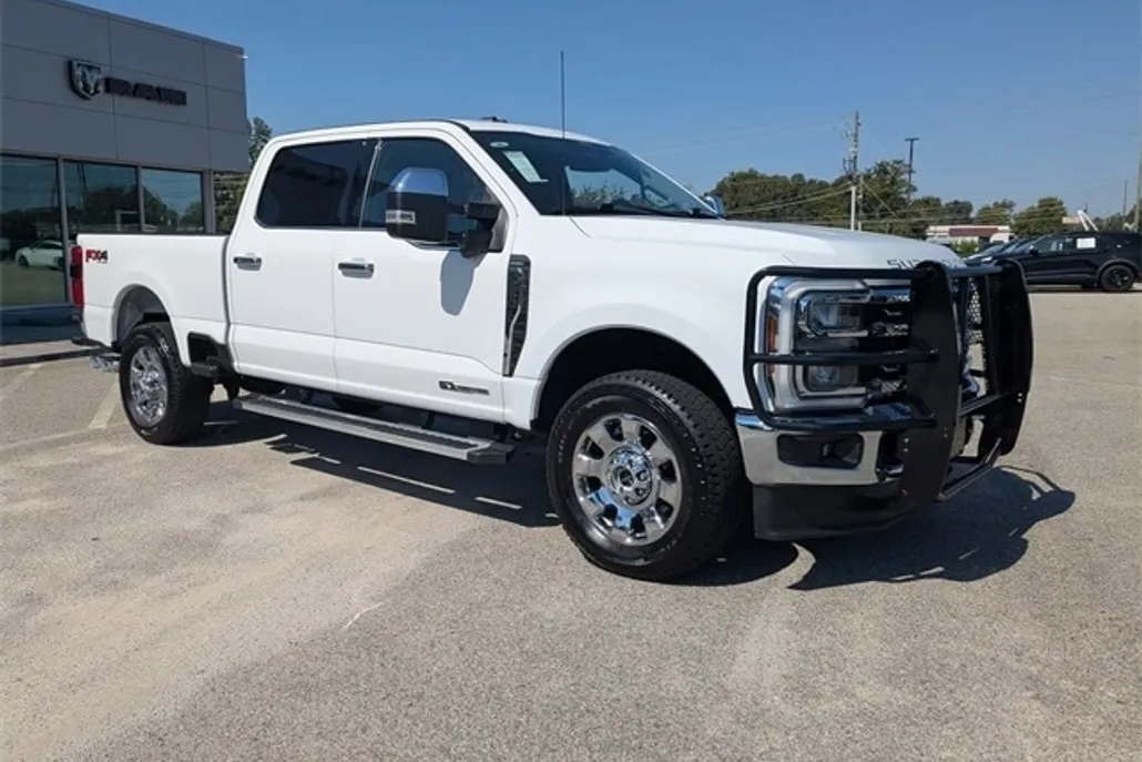2024 Ford F-250 Lariat photo 1