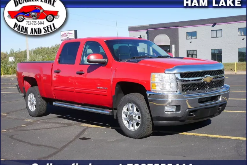 2011 Chevrolet Silverado 2500HD LT photo 1