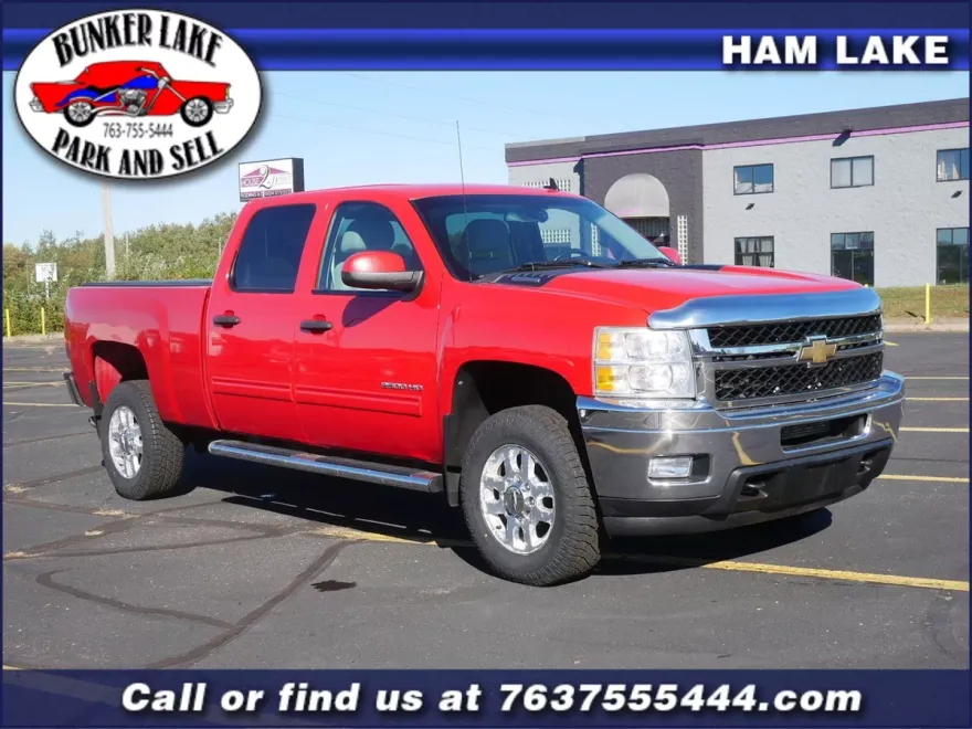 2011 Chevrolet Silverado 2500HD LT photo 1