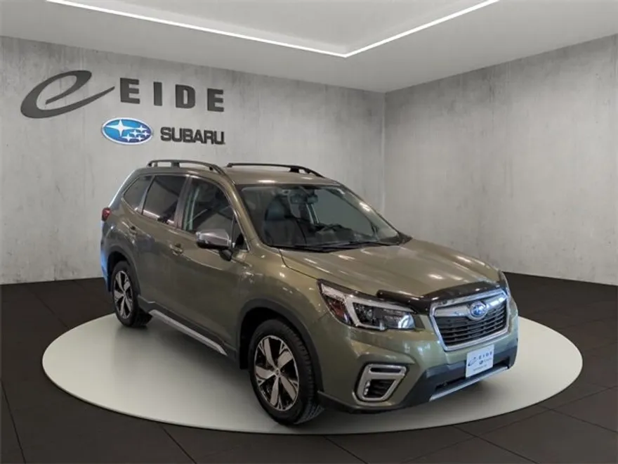 2021 Subaru Forester Touring photo 1