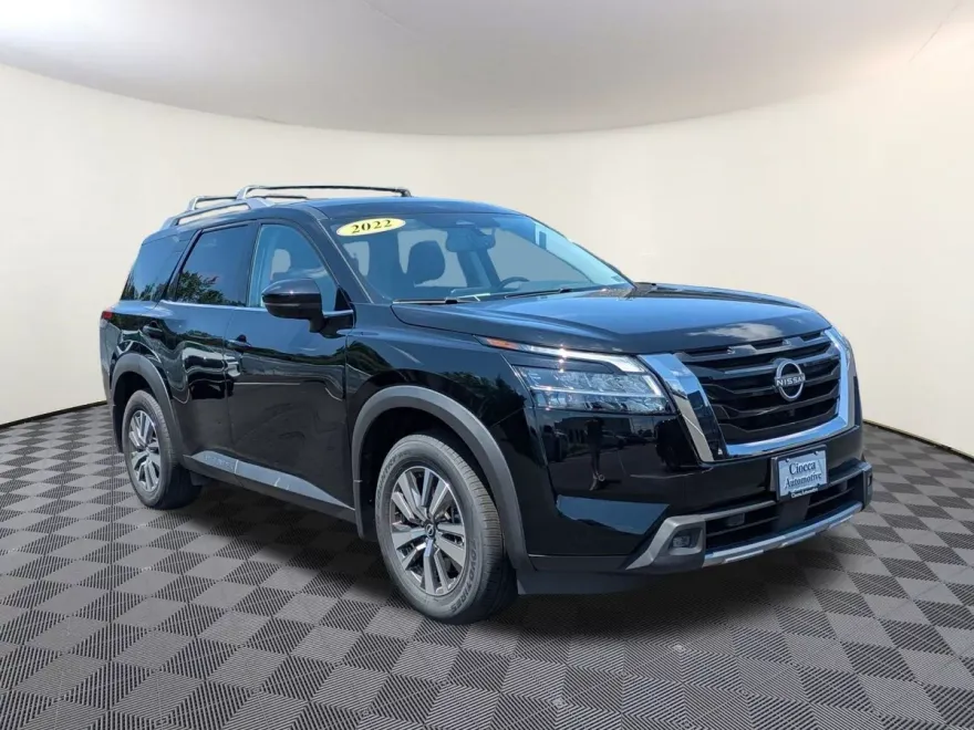 2022 Nissan Pathfinder SL photo 1