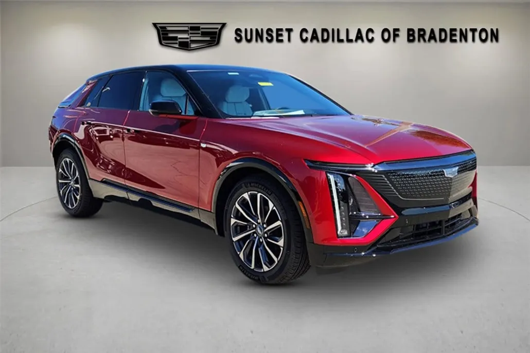 2025 Cadillac Lyriq Sport photo 1