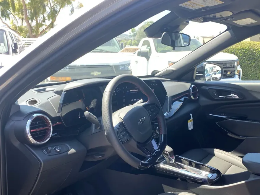 2026 Chevrolet Trax photo 1