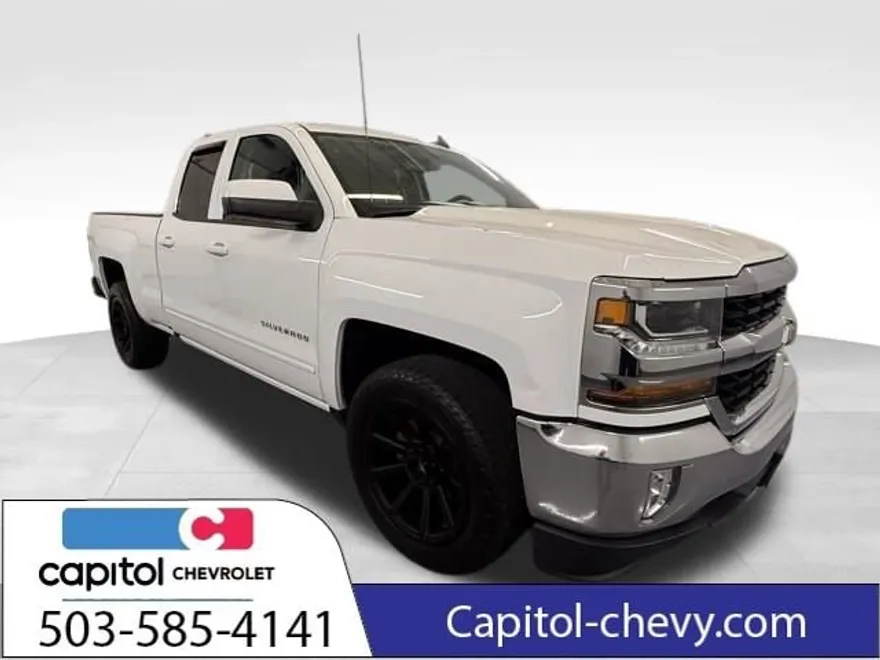 2017 Chevrolet Silverado 1500 LT photo 1