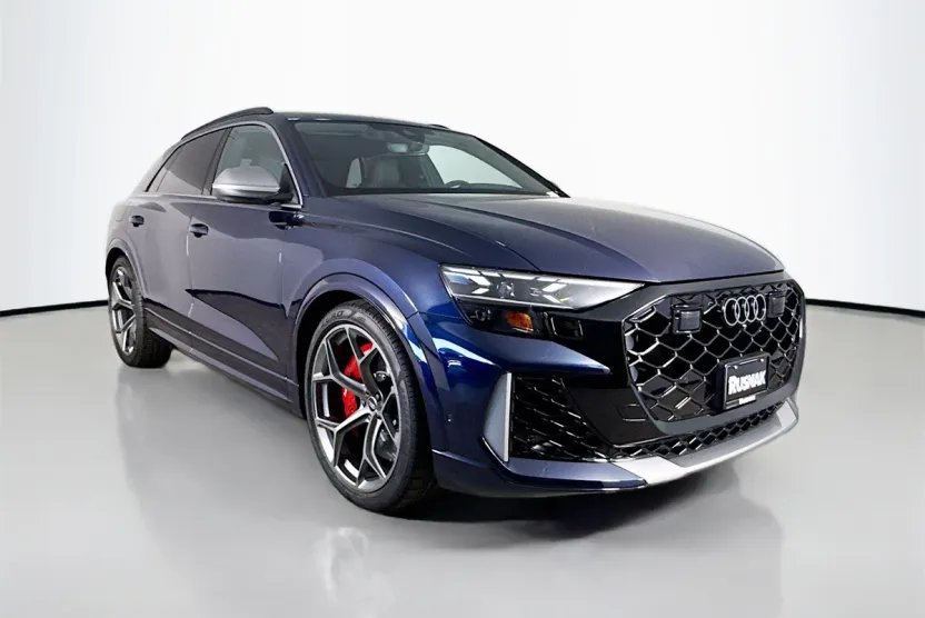 2025 Audi RS Q8 photo 1