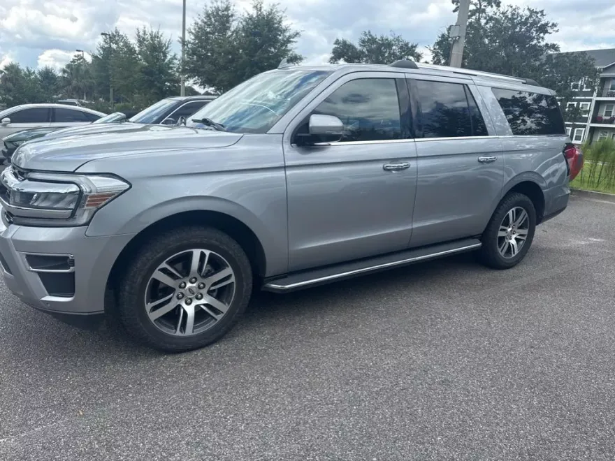 2023 Ford Expedition Limited MAX photo 1