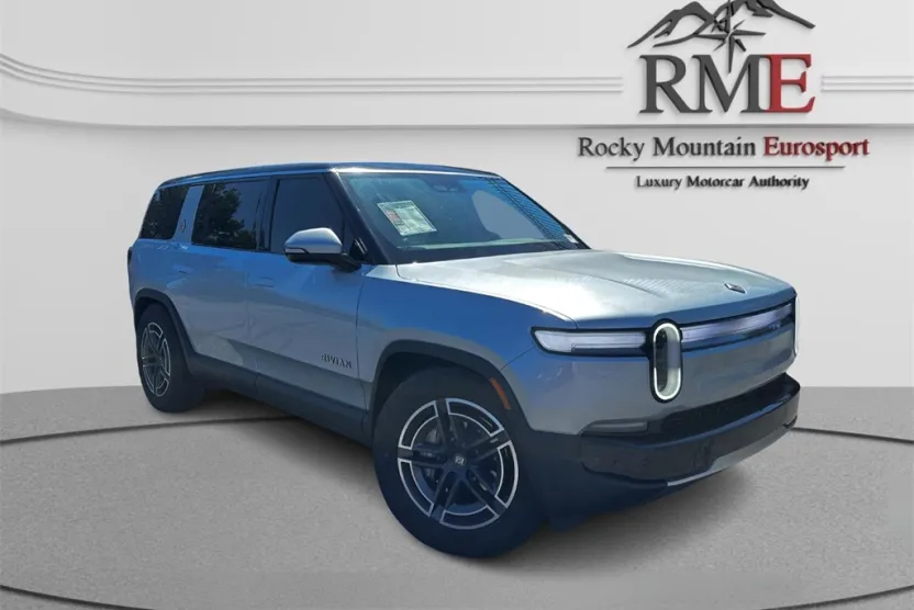 2025 Rivian R1S Adventure photo 1