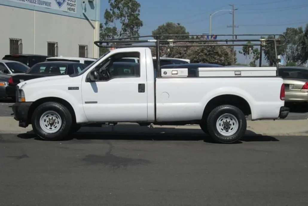2003 Ford F-350 XL photo 1
