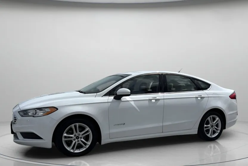 2018 Ford Fusion Hybrid S photo 1