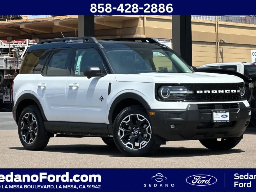 2025 Ford Bronco Sport Outer Banks photo 1