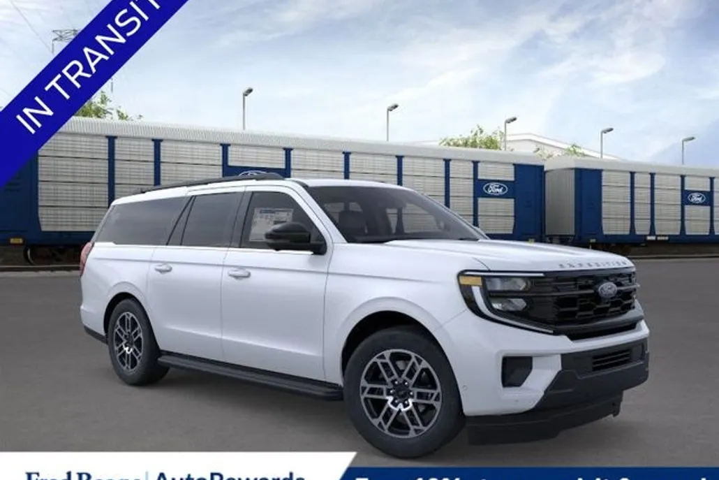 2025 Ford Expedition MAX photo 1