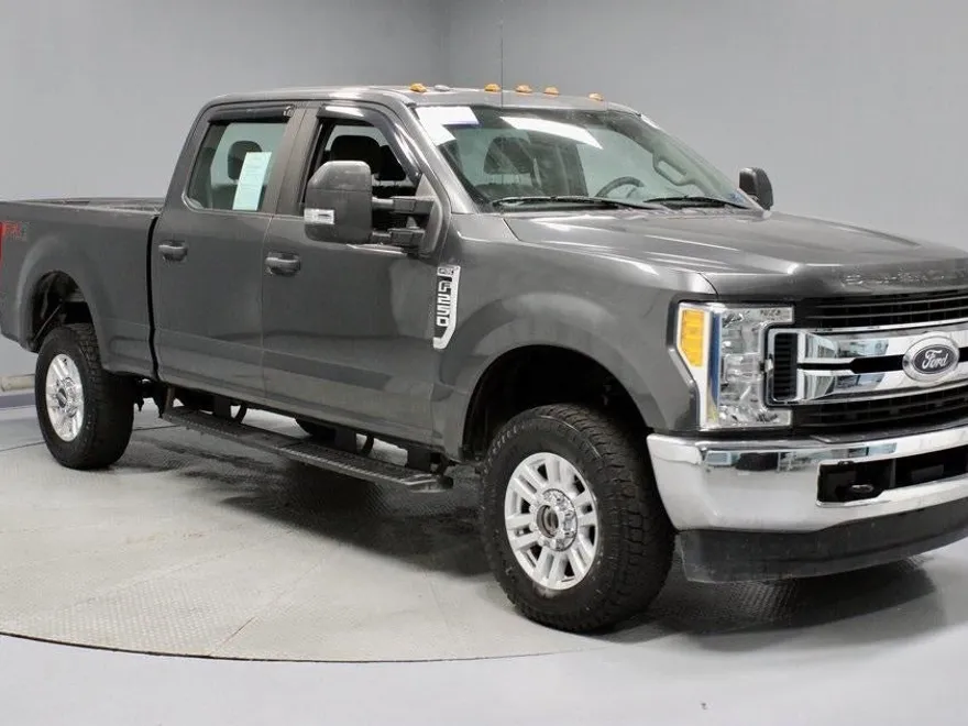 2017 Ford F-250 XL photo 1