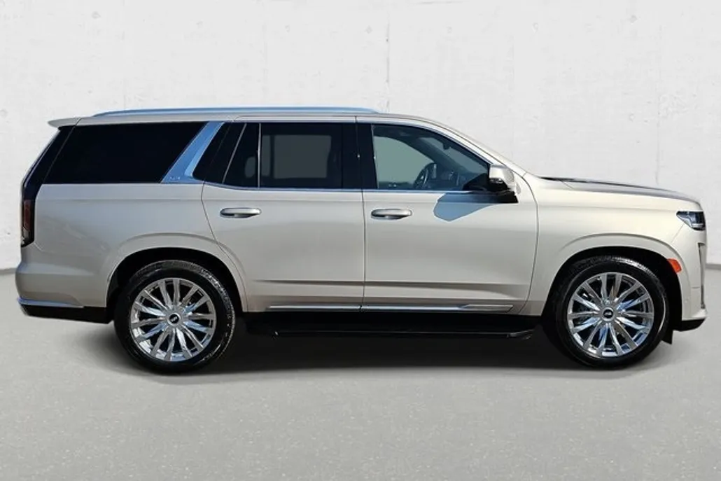 2021 Cadillac Escalade Premium Luxury photo 1