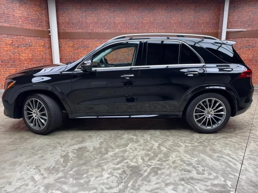 2025 Mercedes Benz GLE 350 4MATIC photo 1