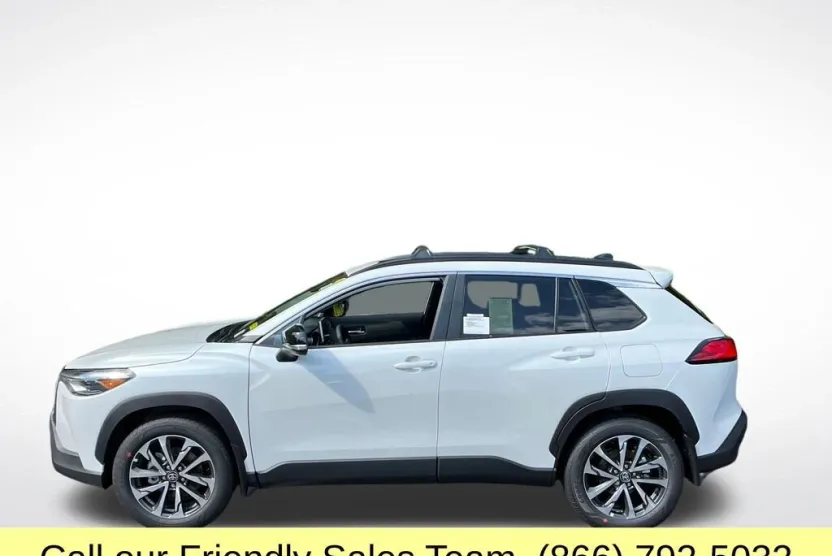 2025 Toyota Corolla Cross XLE photo 1