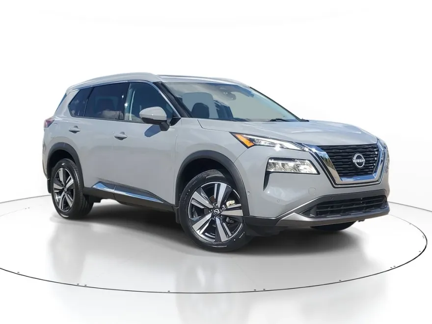 2023 Nissan Rogue SL photo 1
