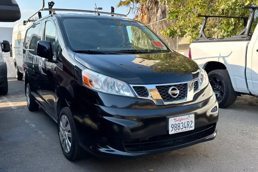 2019 Nissan NV200 SV photo 1
